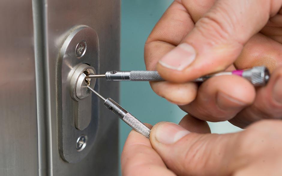 urgence serrurier ouverture de porte Paris 12